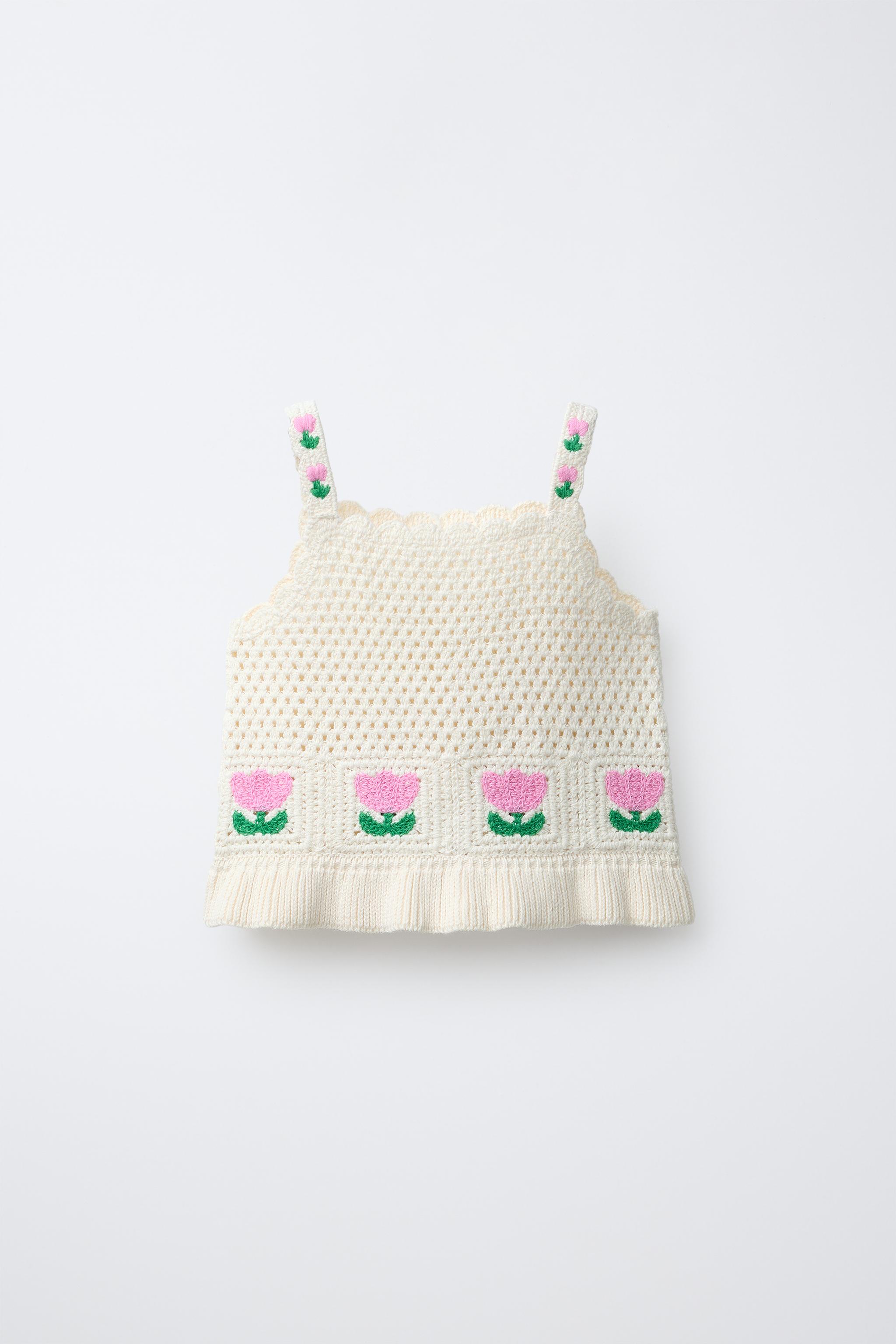 TOP EN CROCHET À FLEURS